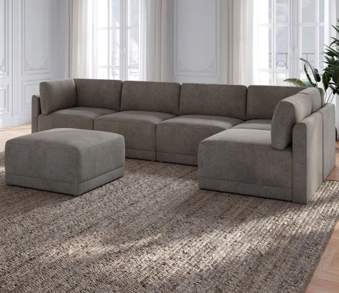 Thomasville Fallon 6-Piece Modular Sectional – Brand New with Tags