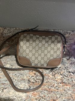 Cross Body Gucci Purse