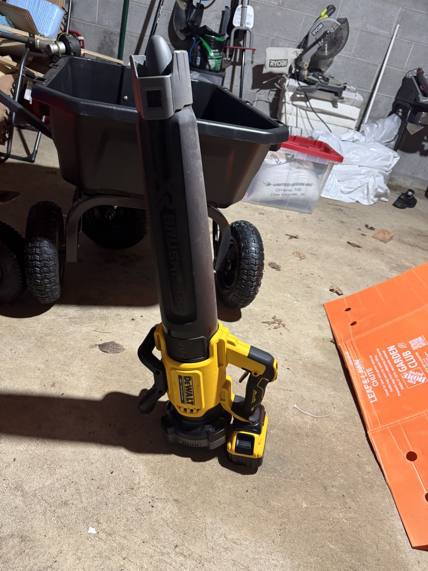 Dewalt Blower With Battery And Charger