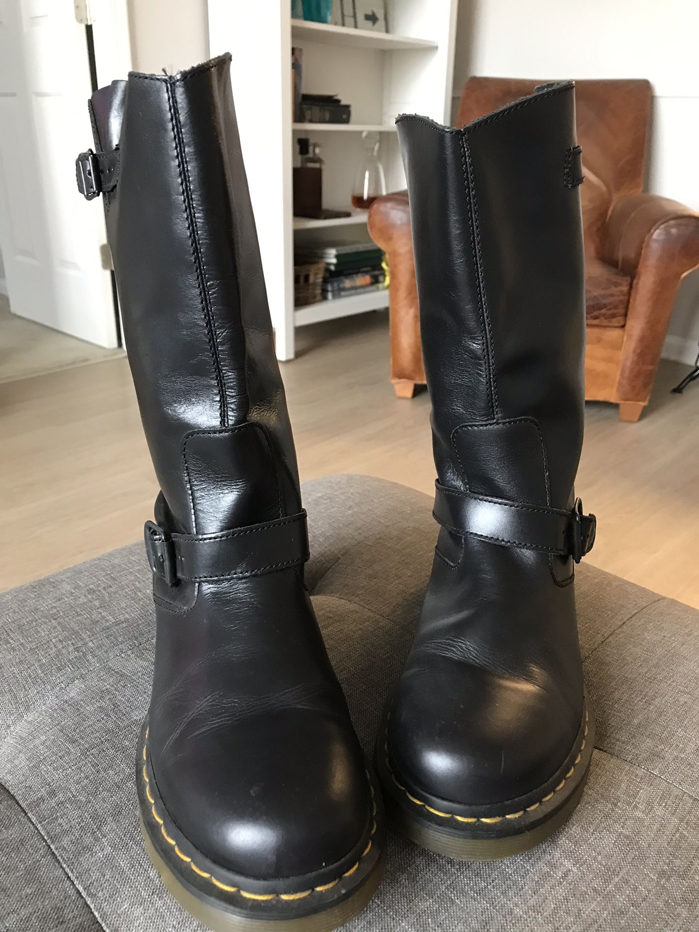 Dr. Martens Harley Boot