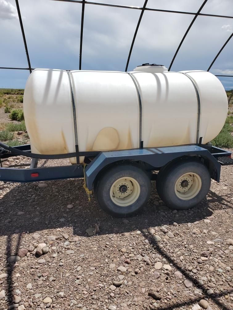 2017 1300 Gallon Water Trailer for Sale in Denver, CO OfferUp