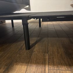 Queen size adjustable bed frame