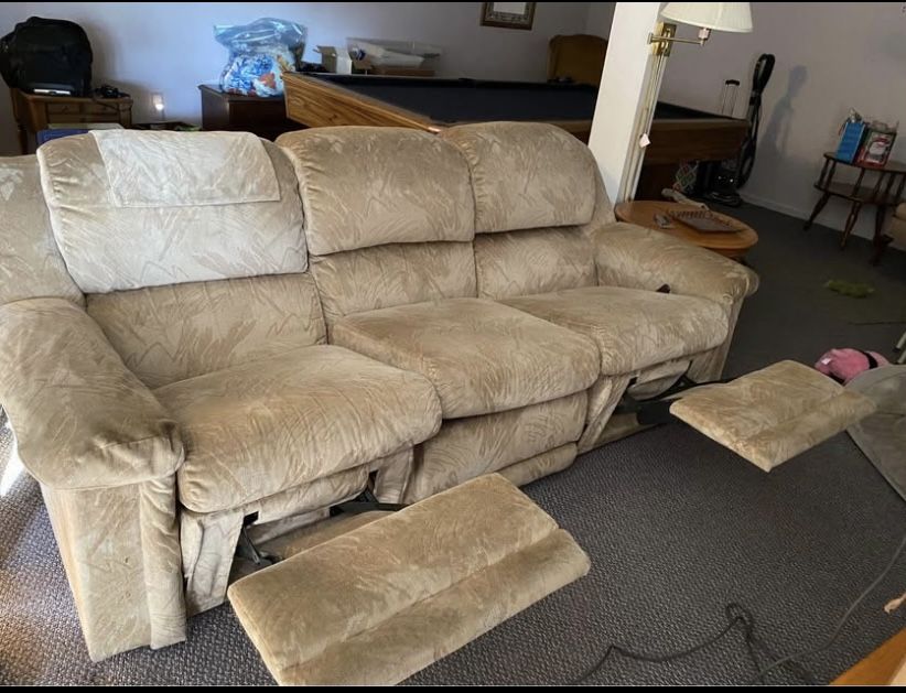 Lazyboy Recliner Couch