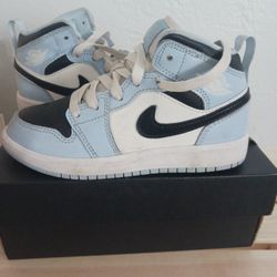 Kids Jordan 1/ 4 /13 