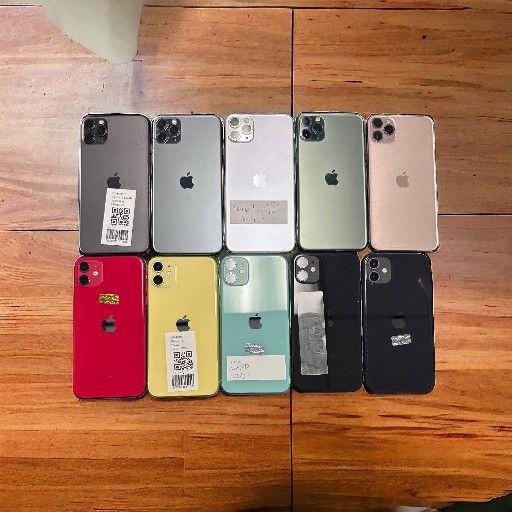 iPhone 11 / 11 Pro / 11 Pro Max Factory Unlocked / International  
