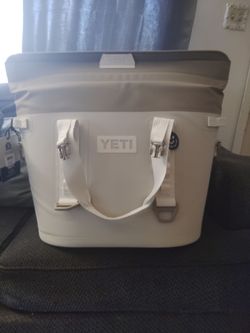 YETI Hopper M30 2.0 Soft Cooler, Cape Taupe