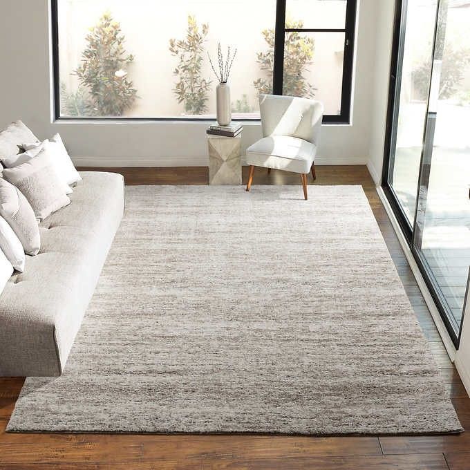 Brand new 9x13 Icon Rug Collection, Donel Ivory Area rug. Sells at costco for $350