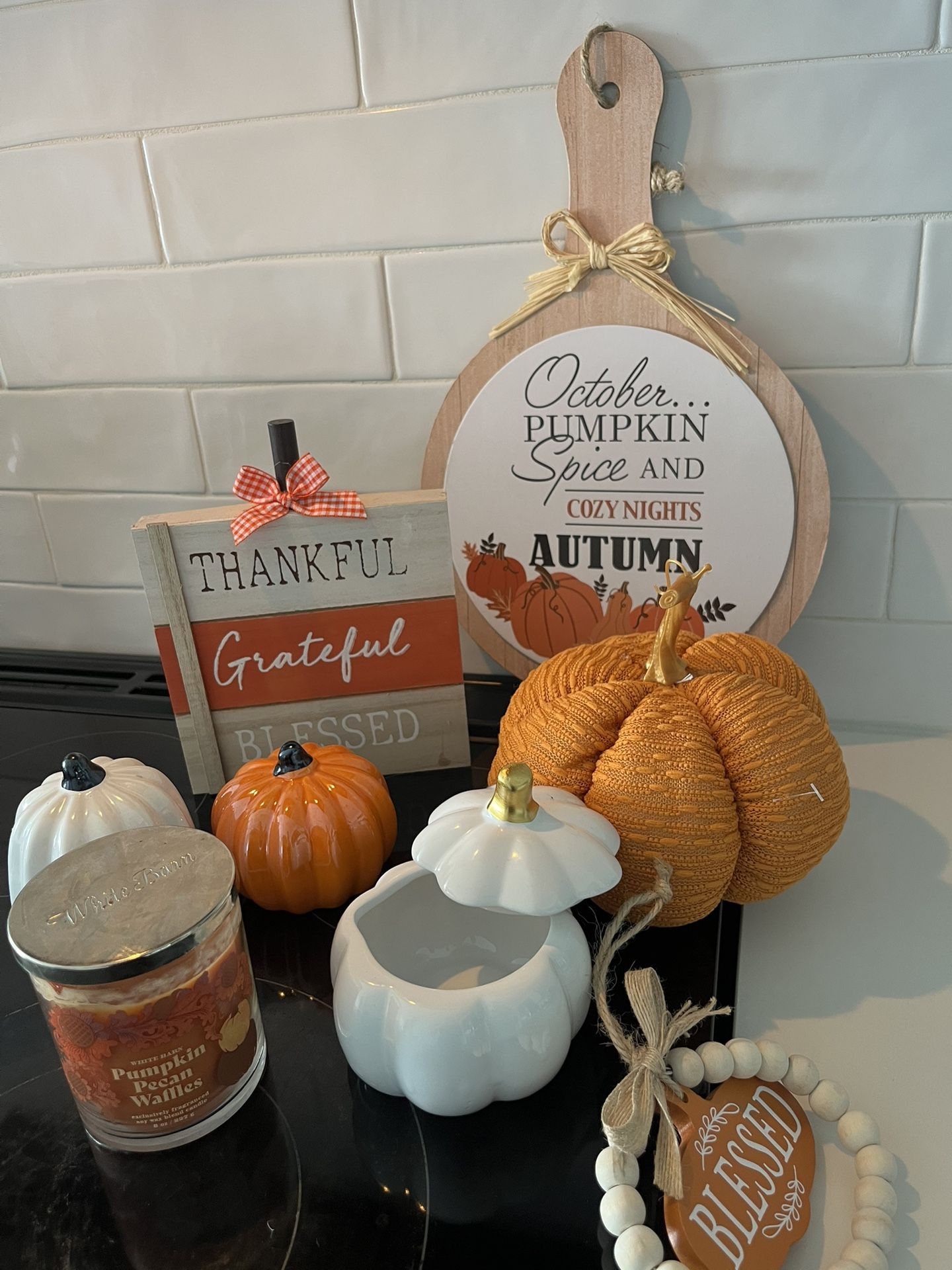 decorative pumpkin set