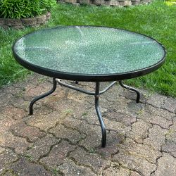 18 X 24 Grass Top Table Excellent Condition