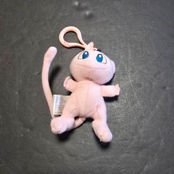 1998 Pokemon Mew #151 Plush Keychain Zipper Pull Nintendo
