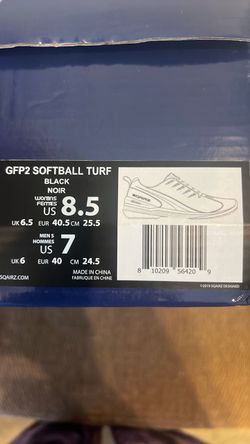 Women’s 8.5 softball shoe