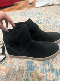 Women’s size 10 Ugg boots