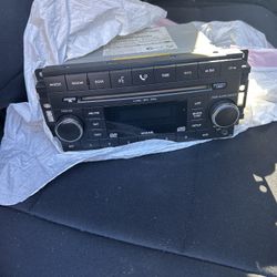 Keep Wrangler Stock Radio 