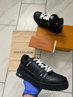 New! Men’s LV Shoes / Size 10