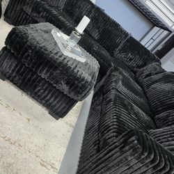 ✨️ Sectionals, 2pc Sofas ✨️ Furniture Queen Bedrooms, Dining Avail