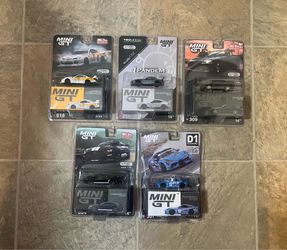 Mini GT 1/64