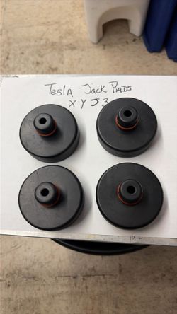 Tesla jacking pads
