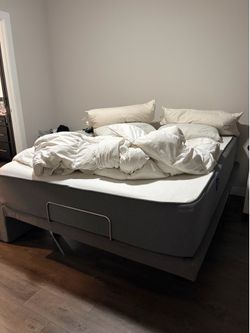 Casper mattress and adjustable base
