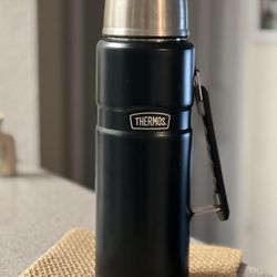 Thermos Stainless Steel 68 Oz - Hot 18 Hrs / Cold 24 Hr