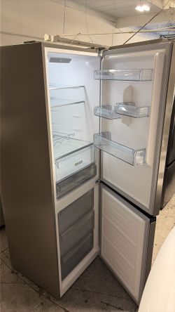 Sharp Bottom Freezer Refrigerator 