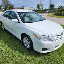 Toyota Camry 2011