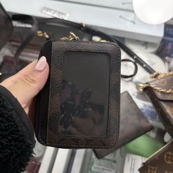Coach zipcard case