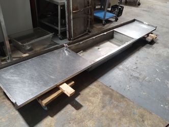 12ft wide countertop sink b/o