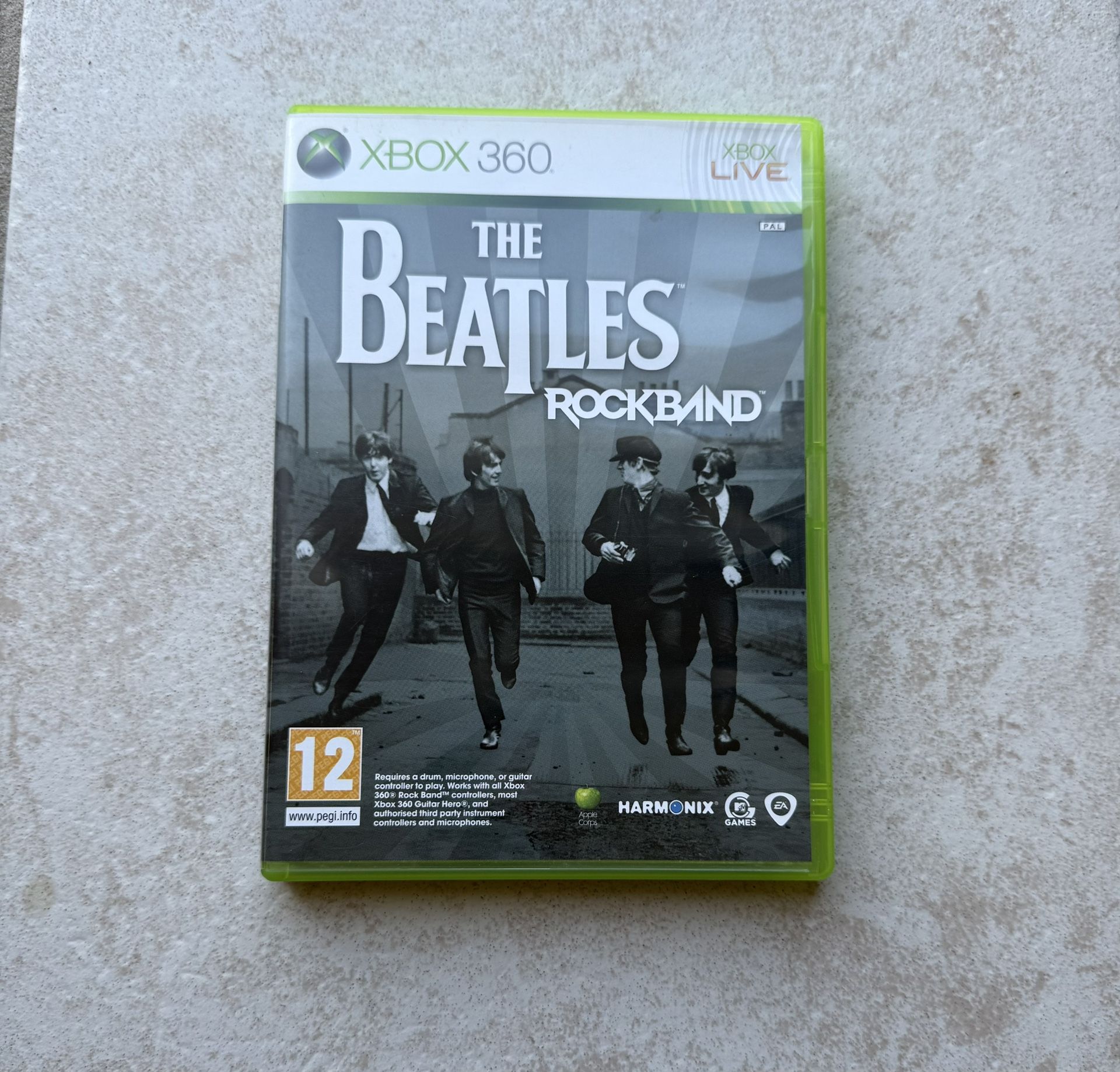 The Beatles Rockband For Xbox 360. CIB.