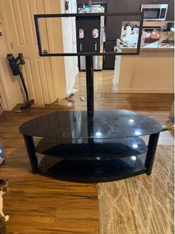 Tv Stand/ entertainment center