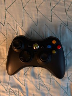 Hyperkin Xenon Wired controller for PC or Xbox