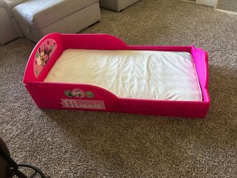Toddler bed