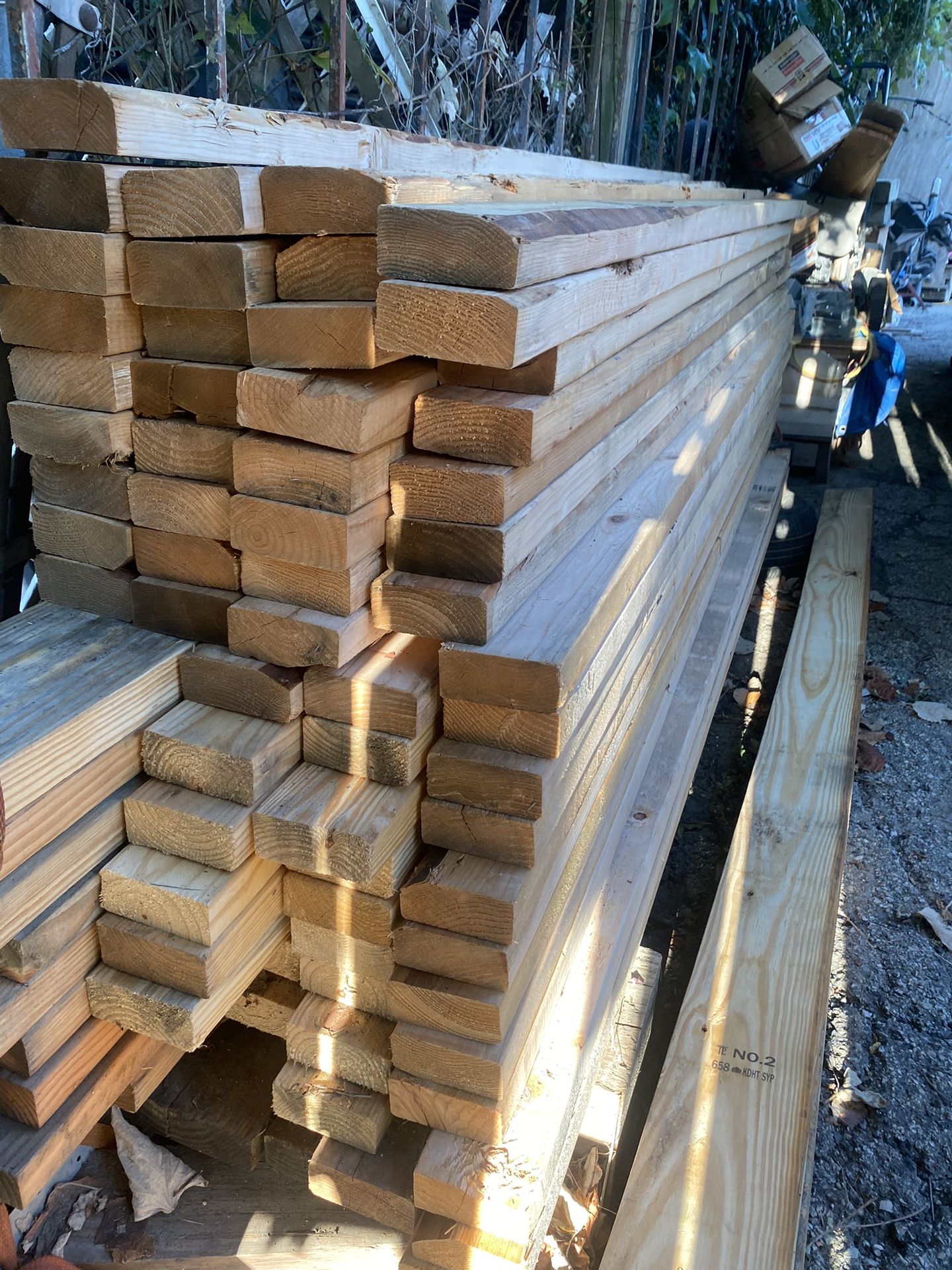 FRAMING STUDS 2x4x8 NEW