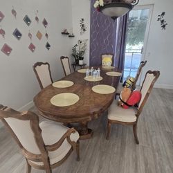 Dinning Table