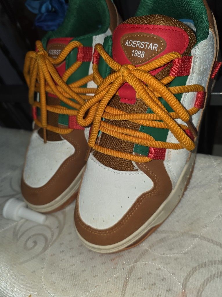 Tennis Shoes 