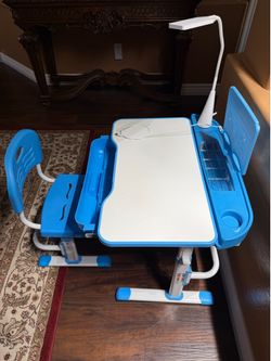 Kids Adjustable Study Desk & Chair Set with LED Lamp – Excellent Condition
