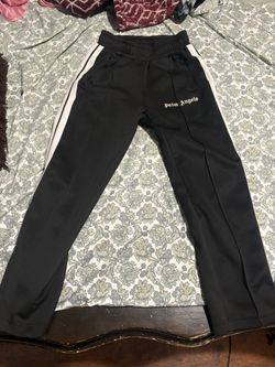 Authentic palm sweats