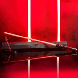 Star Wars DARTH MAUL Two Legacy Lightsaber Hilt Set X 2 Blades & Dual Connector+Wall Mount