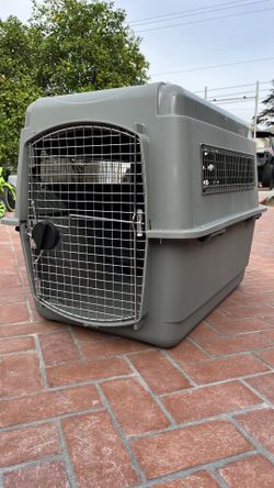 LARGE Petmate Kennel