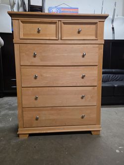 Modern Honey Oak Color Wooden 6 Drawer Tallboy Dresser