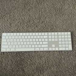 Apple Keyboard