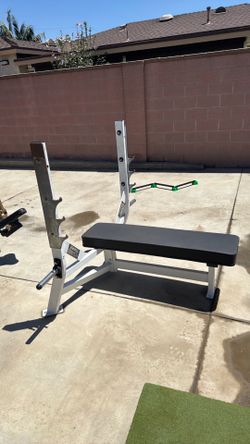 Hammer Strength Bench Press