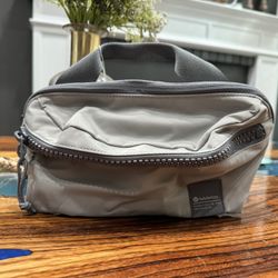 Brand NEW Lululemon All Day Essentials Belt Bag Asphalt Grey 2.5L