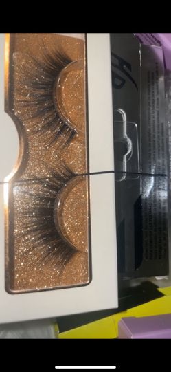 Eyelashes
