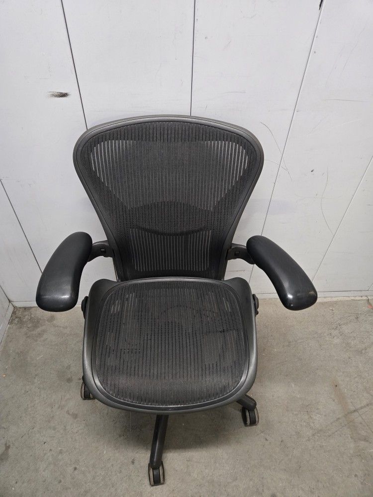 Herman Miller Aeron Size B Fully Ergonomic