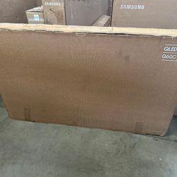 70" QLED SAMSUNG 4K SMART TV CLEARANCE!!!