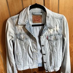 Levi’s Embroidered Jean Jacket 