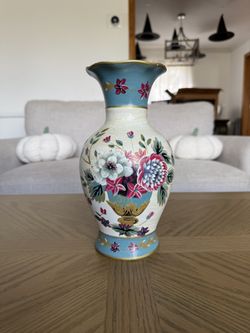 WPI 10” Tall Flower Pottery Vase