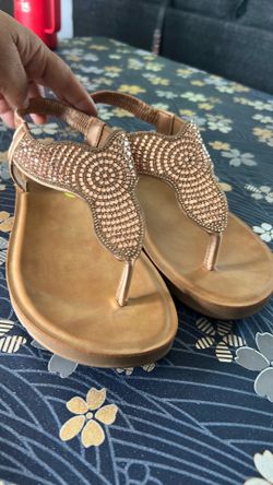 Women US 9.0 sparkle sandle.