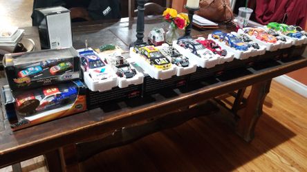 Hot Wheels Nascar Crews Choice