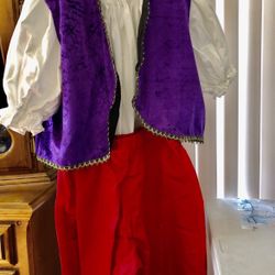 Costumes 